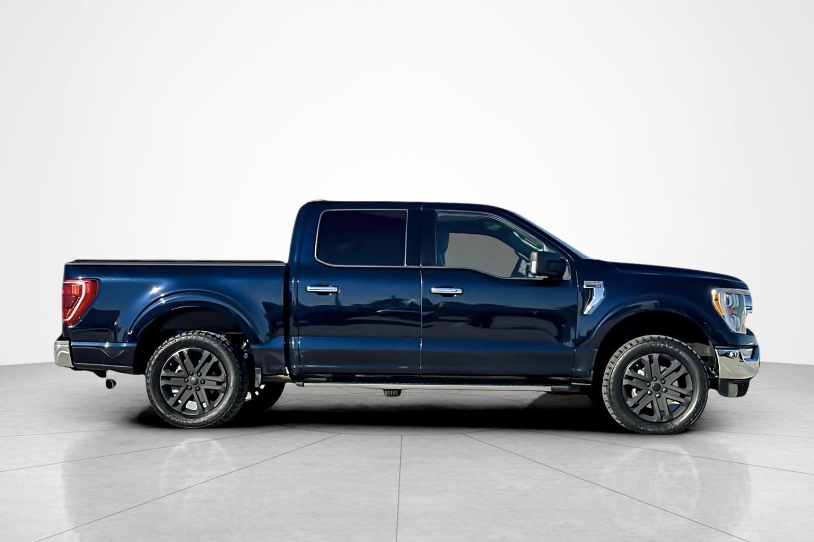 Used 2021 Ford F150 XLT w/ Equipment Group 302A High image 6