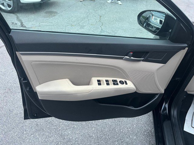 Used 2018 Hyundai Elantra SEL FWD image 6