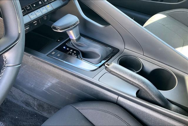 New 2025 Hyundai Elantra Sport image 8