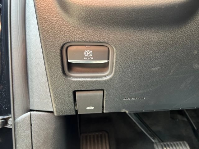 Used 2025 Jeep Grand Cherokee Limited w/ Luxury Tech Group II AWD/4WD image 9