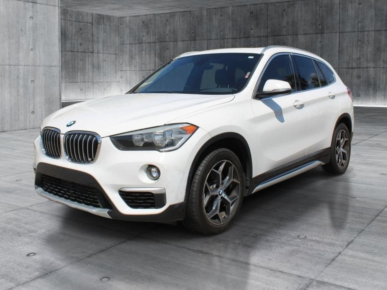 Used 2018 BMW X1 sDrive28i FWD image 10