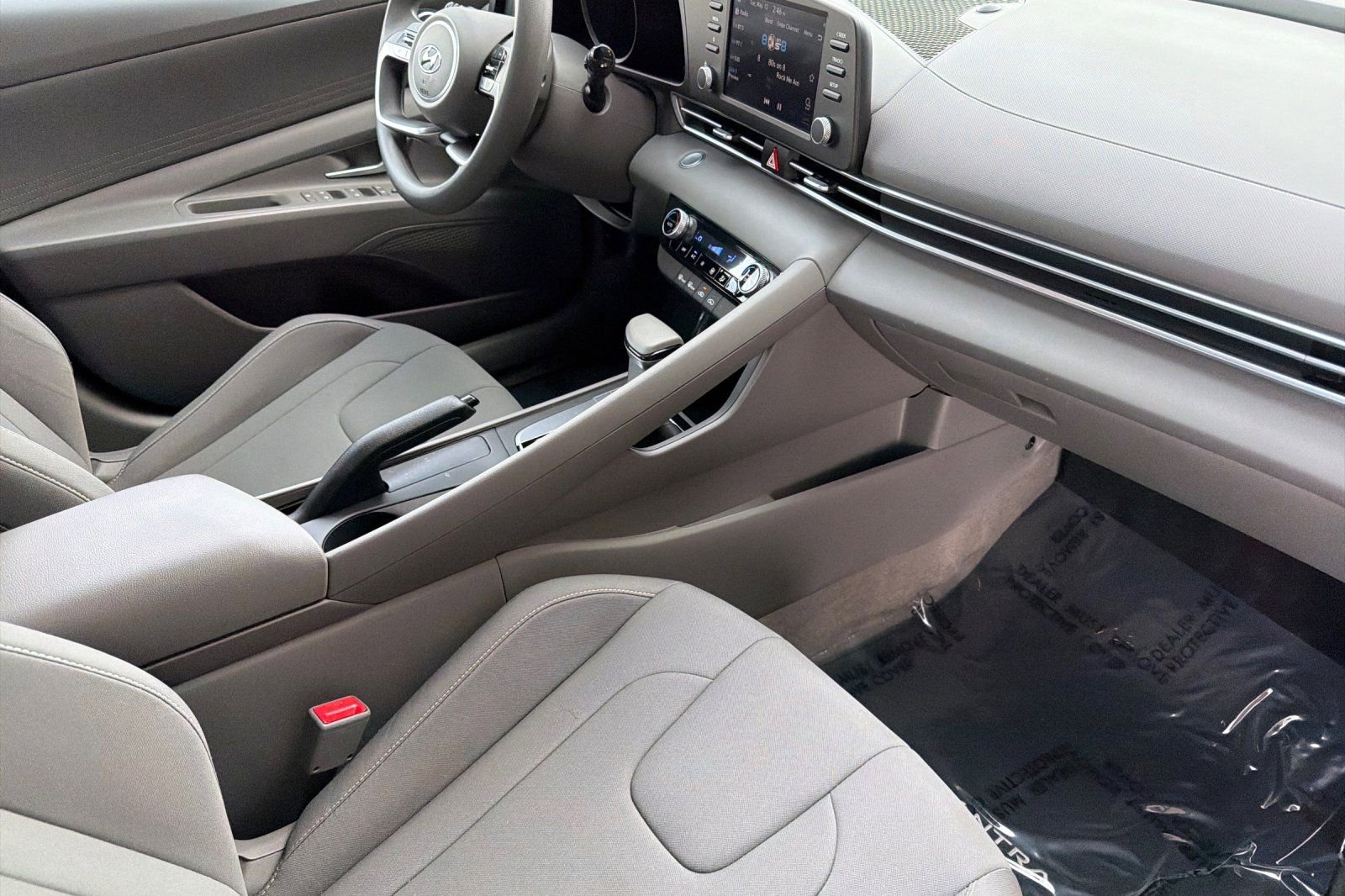 Used 2023 Hyundai Elantra SEL FWD image 17