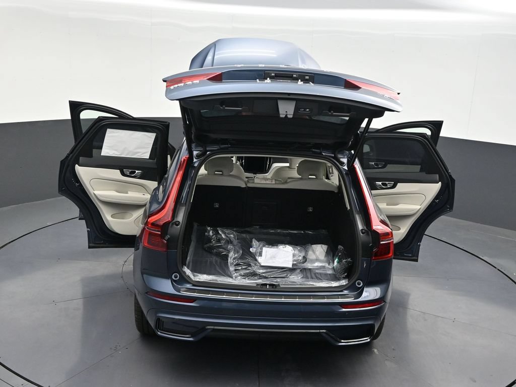 New 2026 Volvo XC60 T8 Ultra w/ Protection Package Premier AWD/4WD image 33