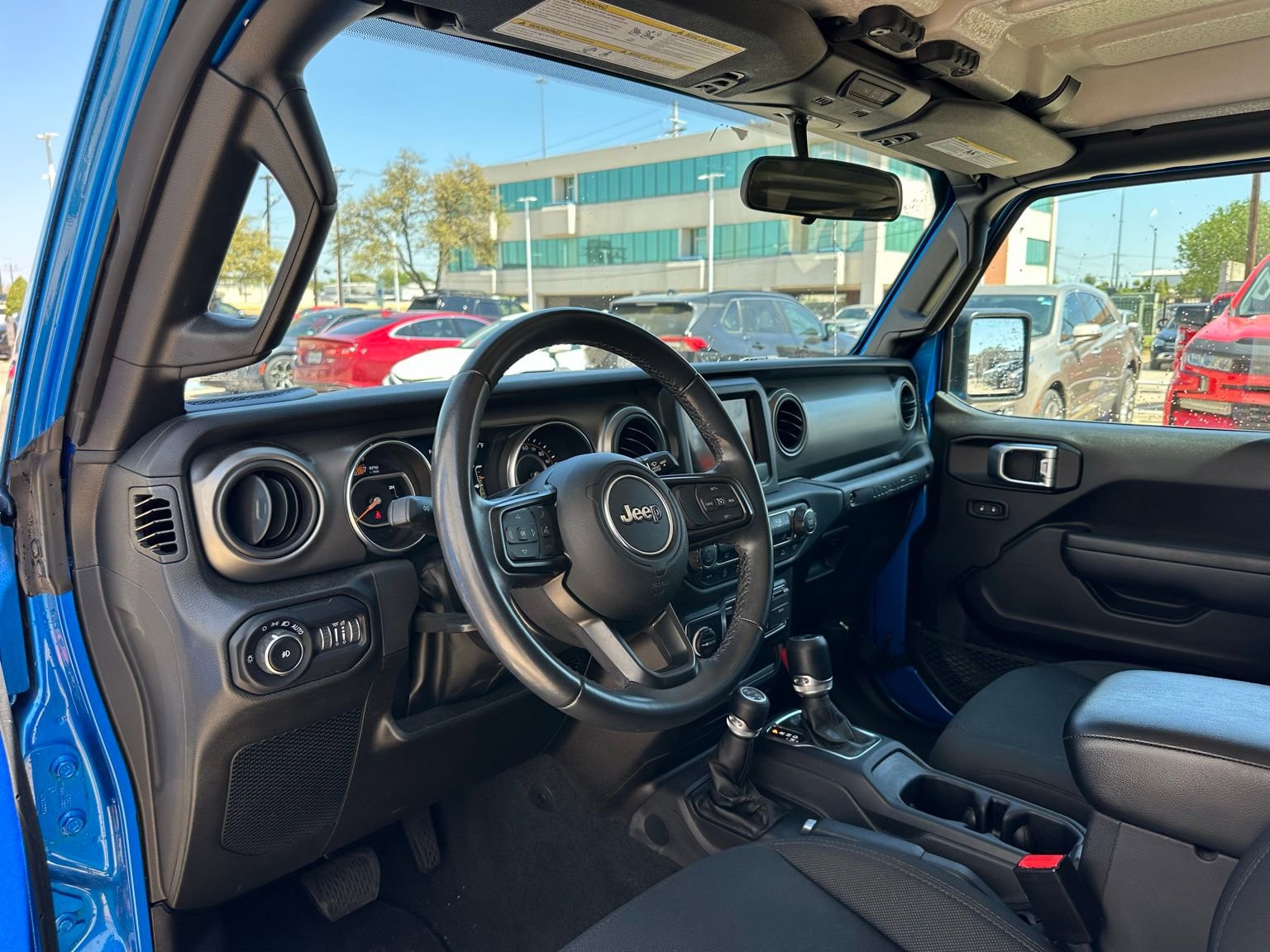 Used 2022 Jeep Wrangler Unlimited Sport image 5