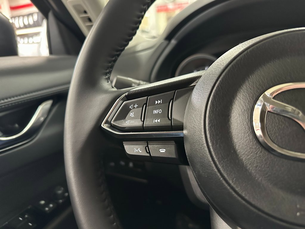 Used 2025 MAZDA CX-5 AWD 2.5 S w/ Preferred Package image 18