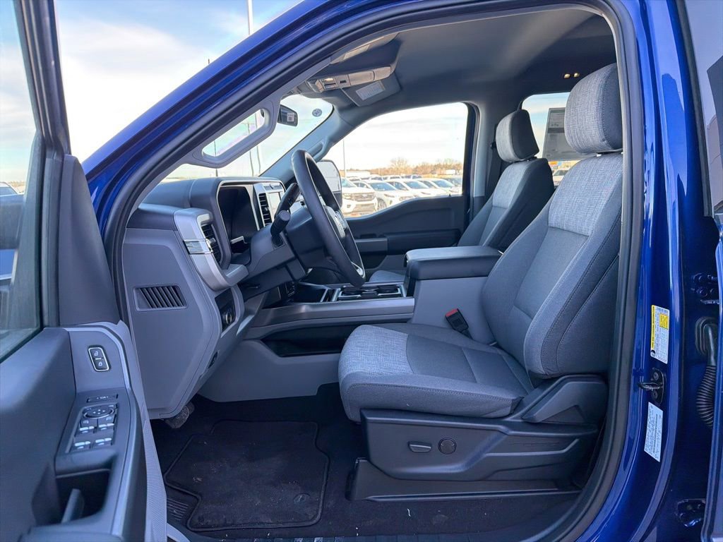 New 2026 Ford F350 XLT w/ FX4 Off-Road Package image 13