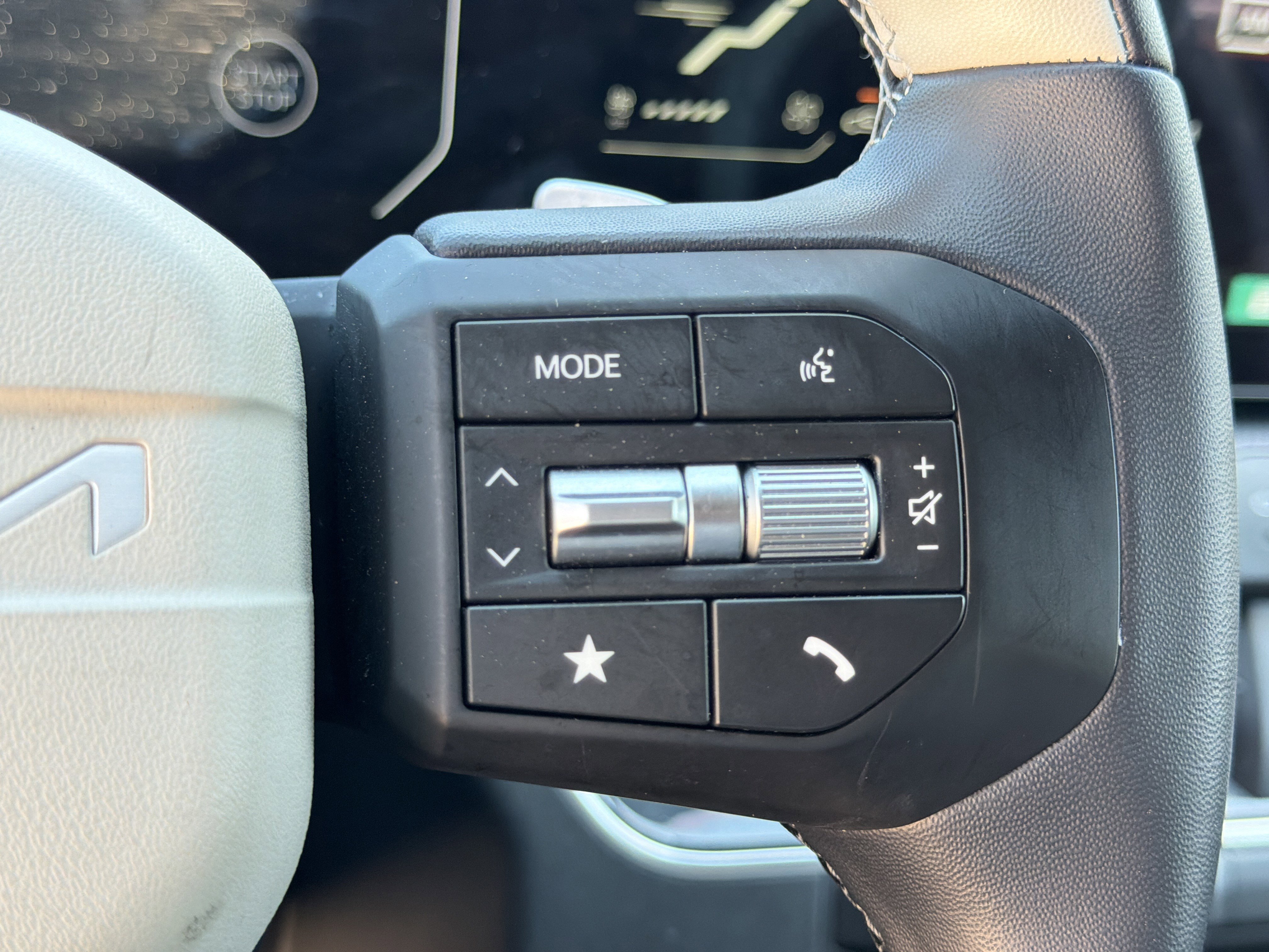 Certified 2025 Kia K4 GT-Line Turbo image 13