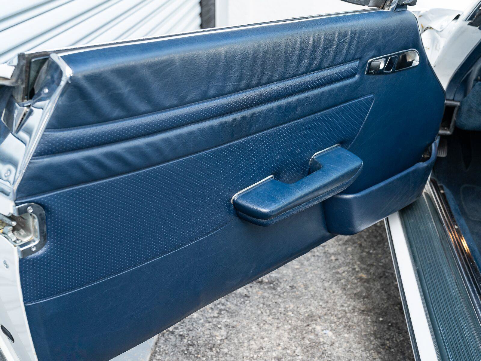 Used 1987 Mercedes-Benz 560 SL image 33