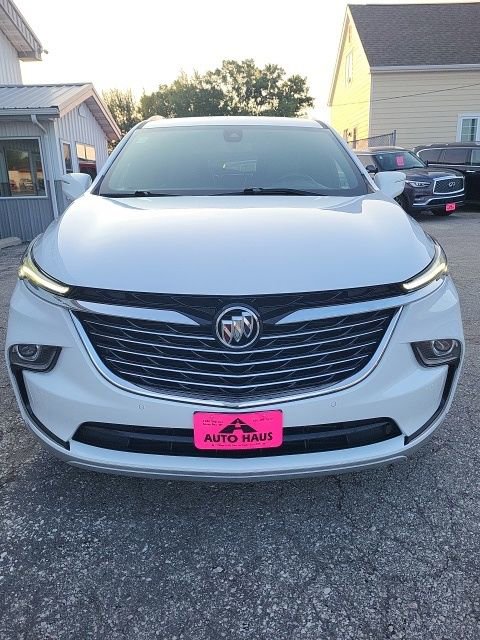 Used 2023 Buick Enclave Essence image 30