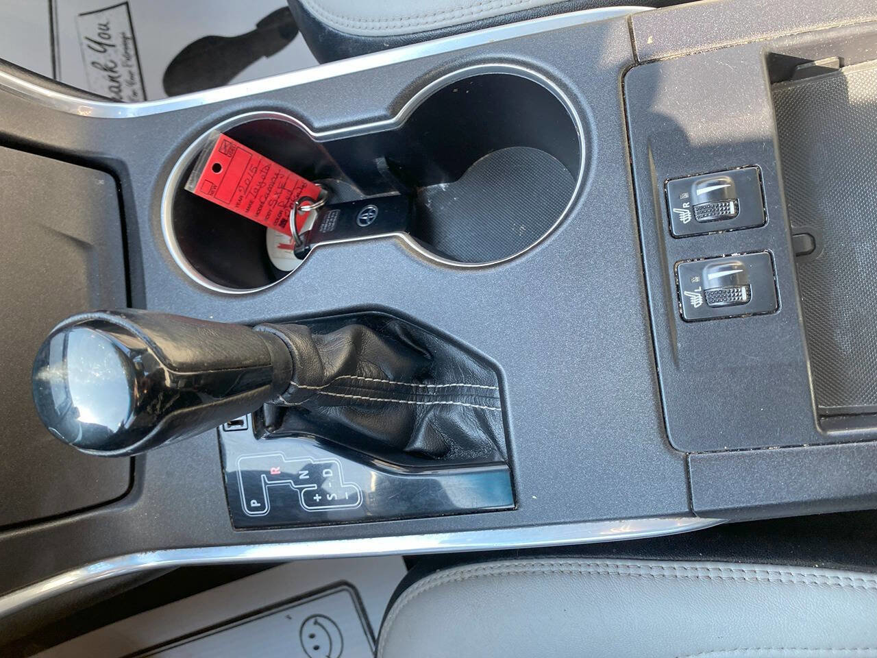 Used 2015 Toyota Camry XSE image 17