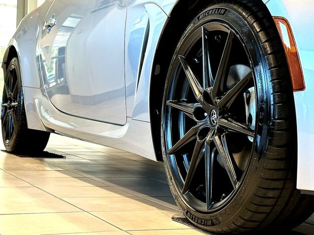New 2026 Toyota GR86 Premium RWD video 2
