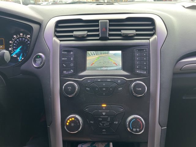 Used 2020 Ford Fusion S image 18