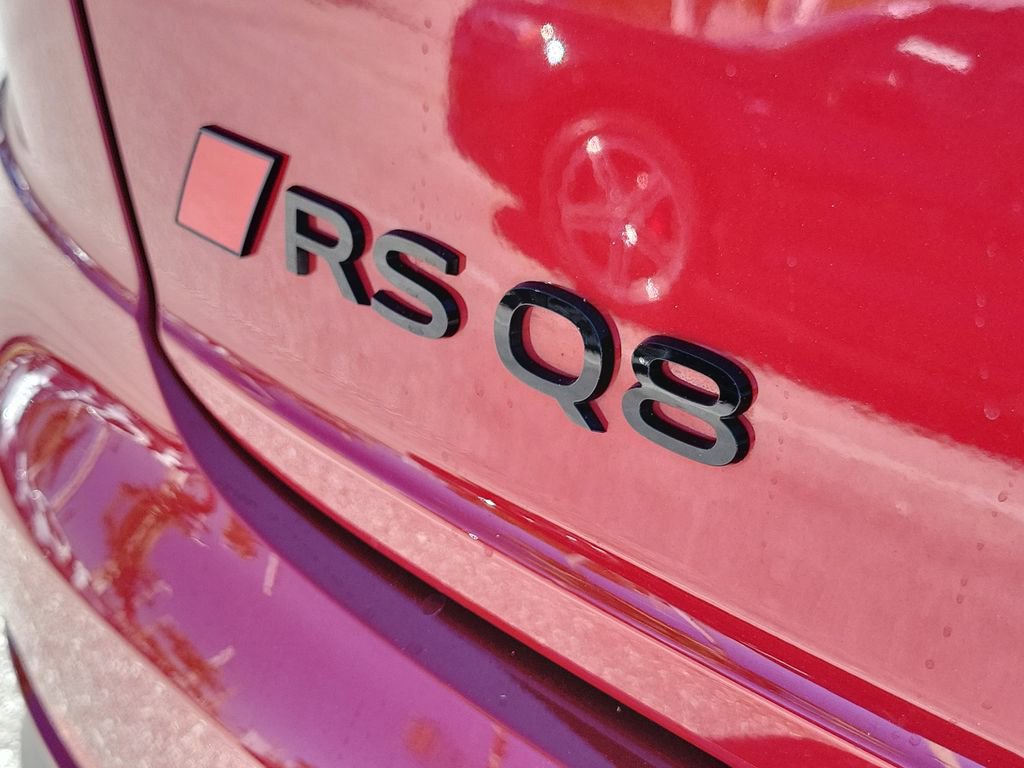 Used 2025 Audi RS Q8 performance image 5