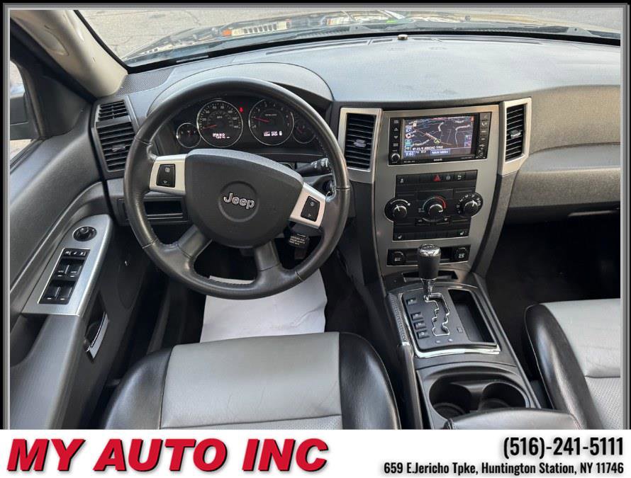 Used 2010 Jeep Grand Cherokee Laredo image 12