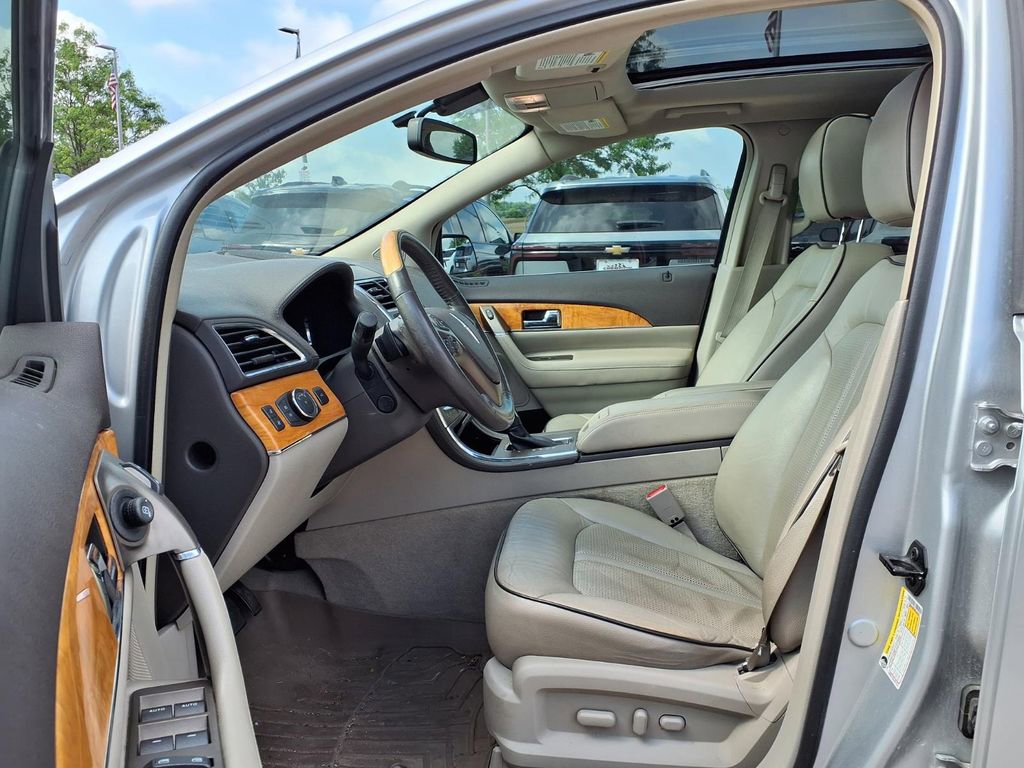 Used 2013 Lincoln MKX AWD image 14