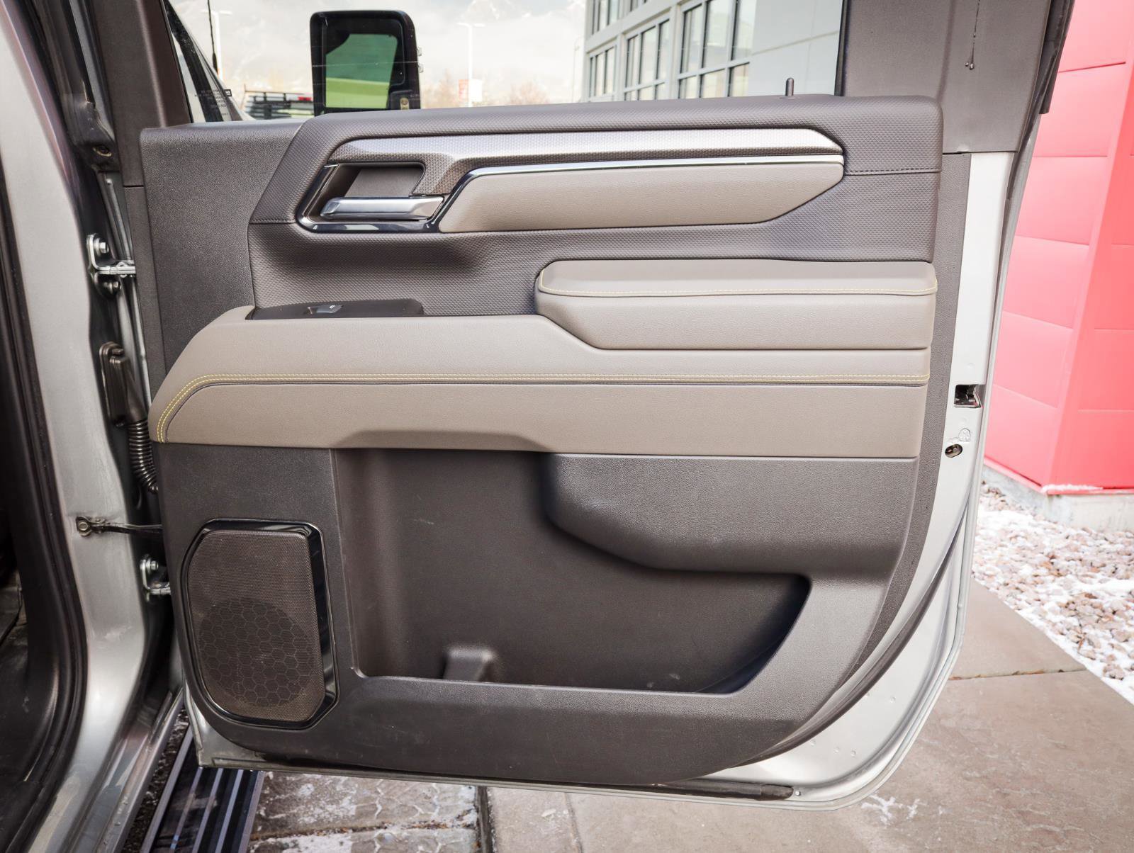 Used 2024 Chevrolet Silverado 2500 ZR2 w/ Technology Package image 31