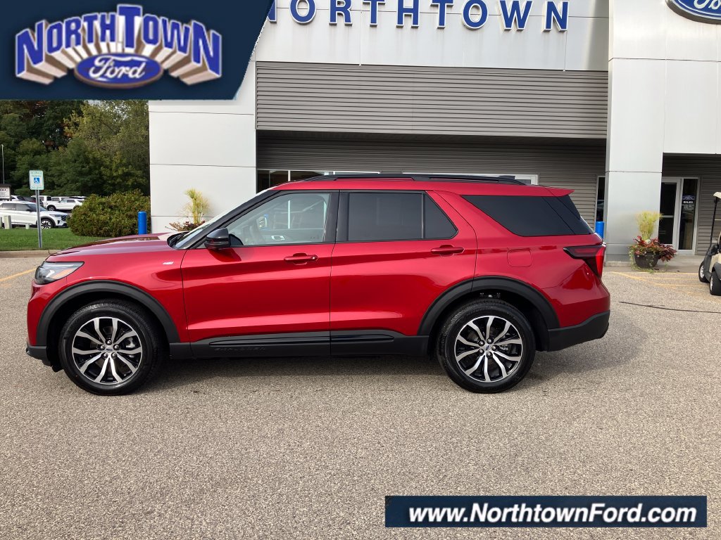 Used 2026 Ford Explorer ST-Line AWD/4WD image 1