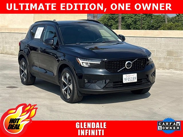 Used 2023 Volvo XC40 B4 Ultimate image 1