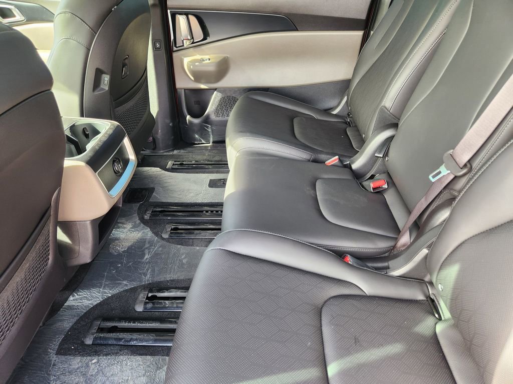 New 2026 Kia Carnival image 19