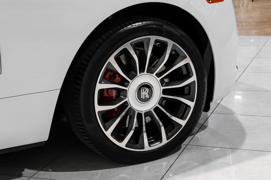 Used 2018 Rolls-Royce Dawn image 57