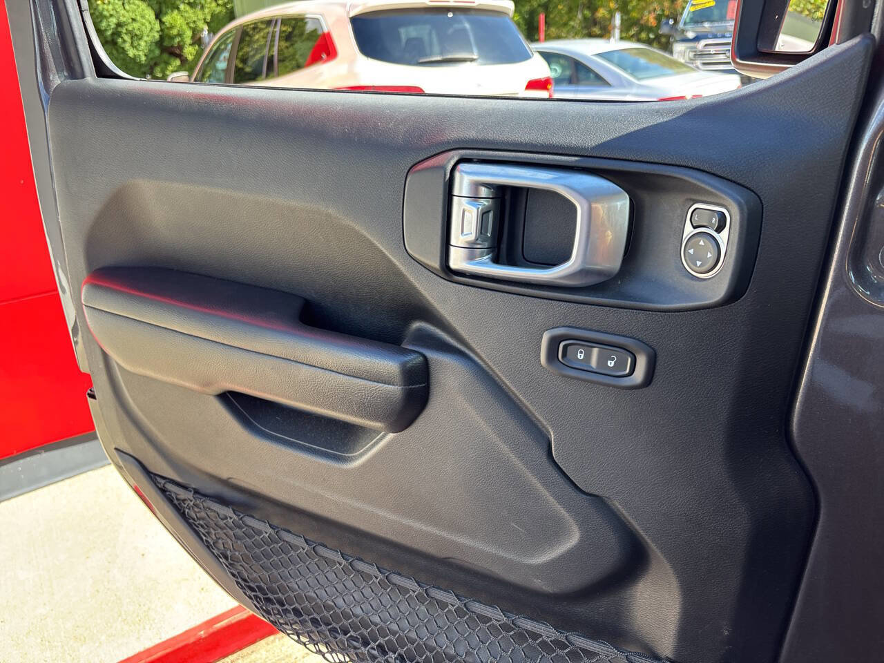 Used 2018 Jeep Wrangler Unlimited Sport S image 16