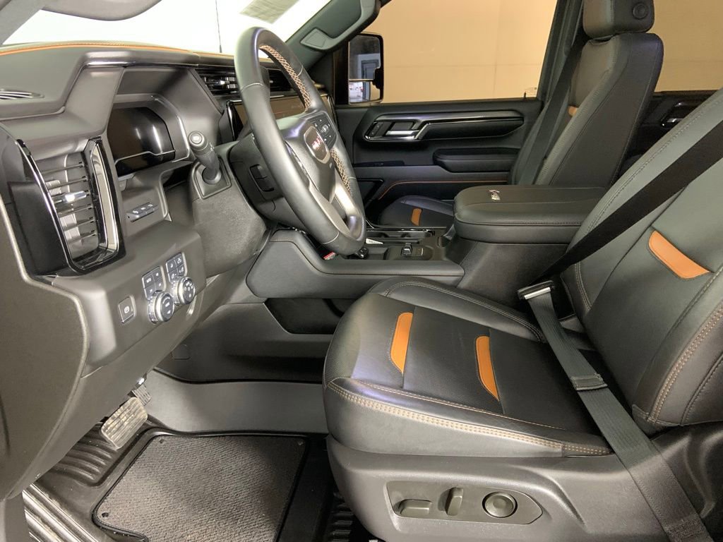 Used 2024 GMC Sierra 2500 AT4 w/ AT4 Premium Plus Package AWD/4WD image 27