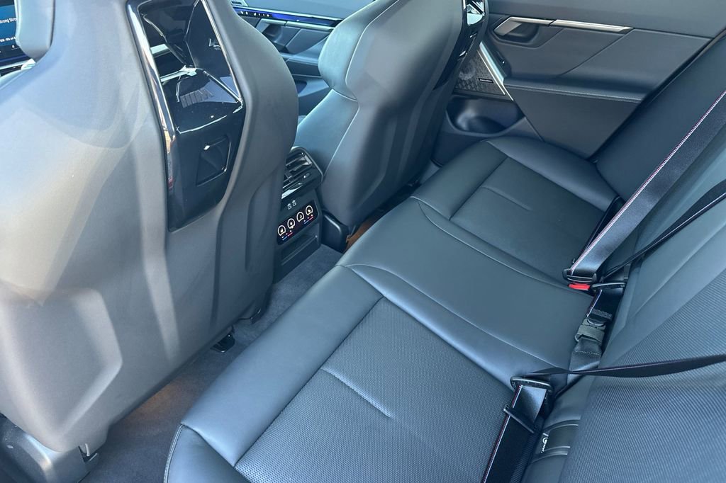 Used 2025 BMW M5 w/ Carbon Package image 12