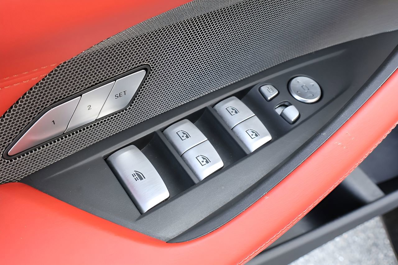 Used 2025 BMW M4 xDrive Competition w/ M Driver's Package image 12