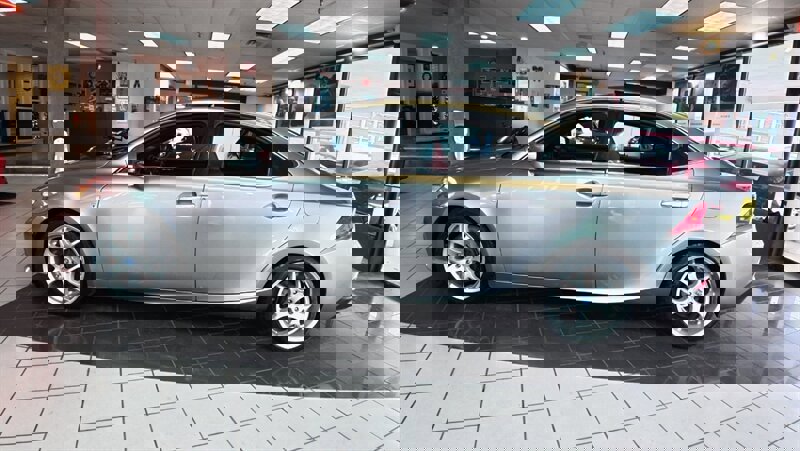 Used 2015 Lexus IS 350 image 2