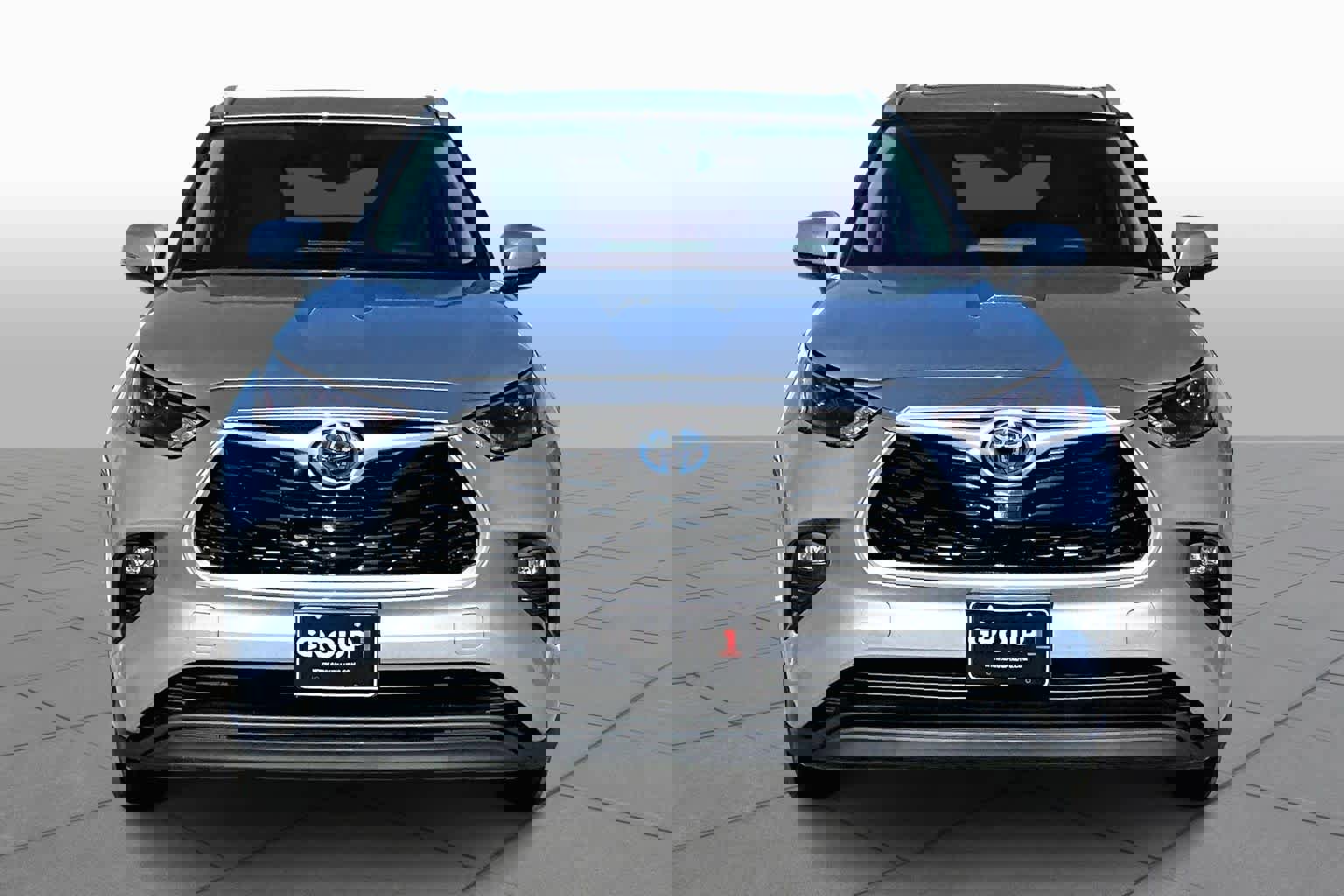 Used 2022 Toyota Highlander XLE image 3