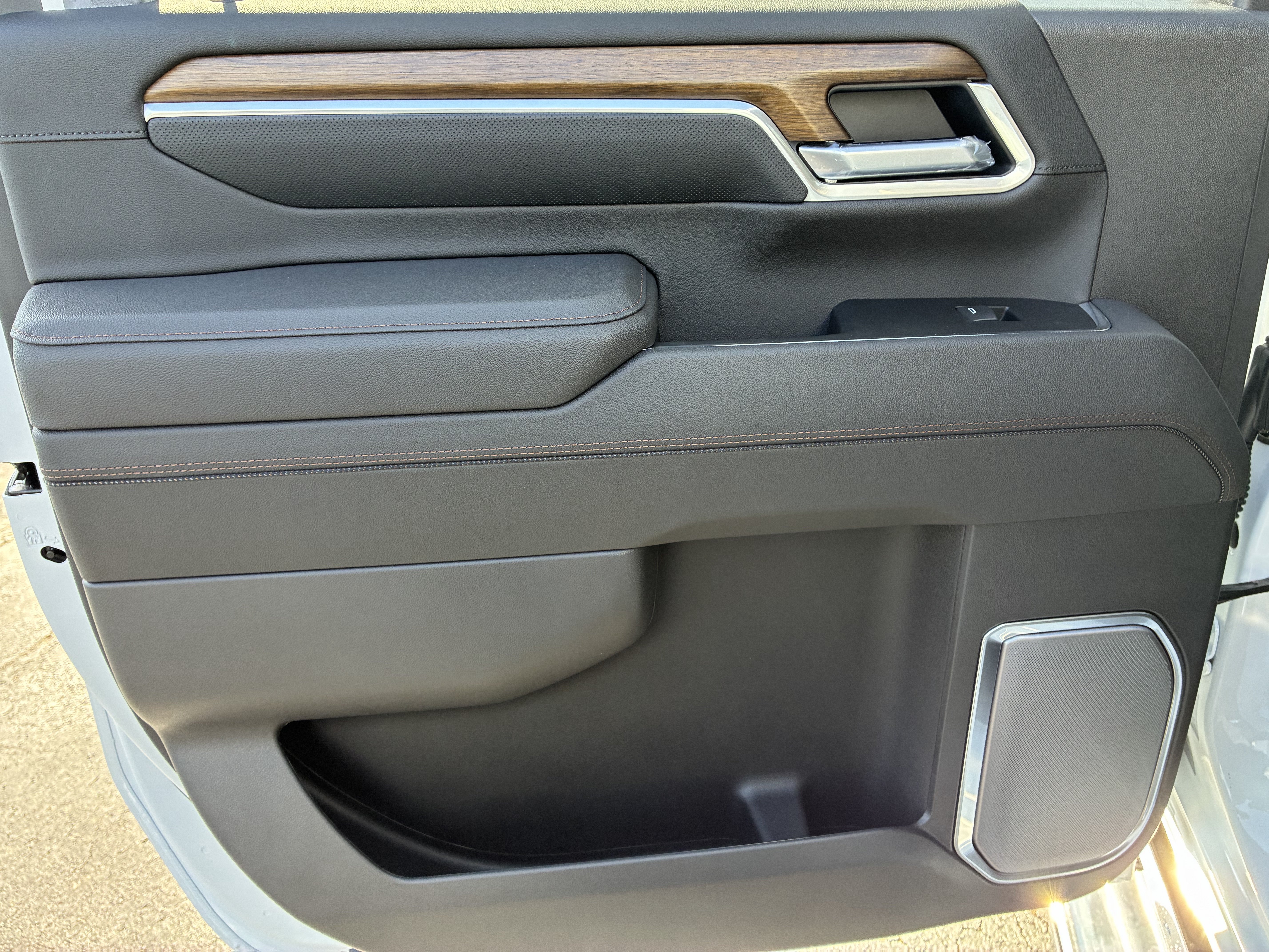 New 2026 Chevrolet Silverado 3500 High Country w/ Technology Package AWD/4WD image 19