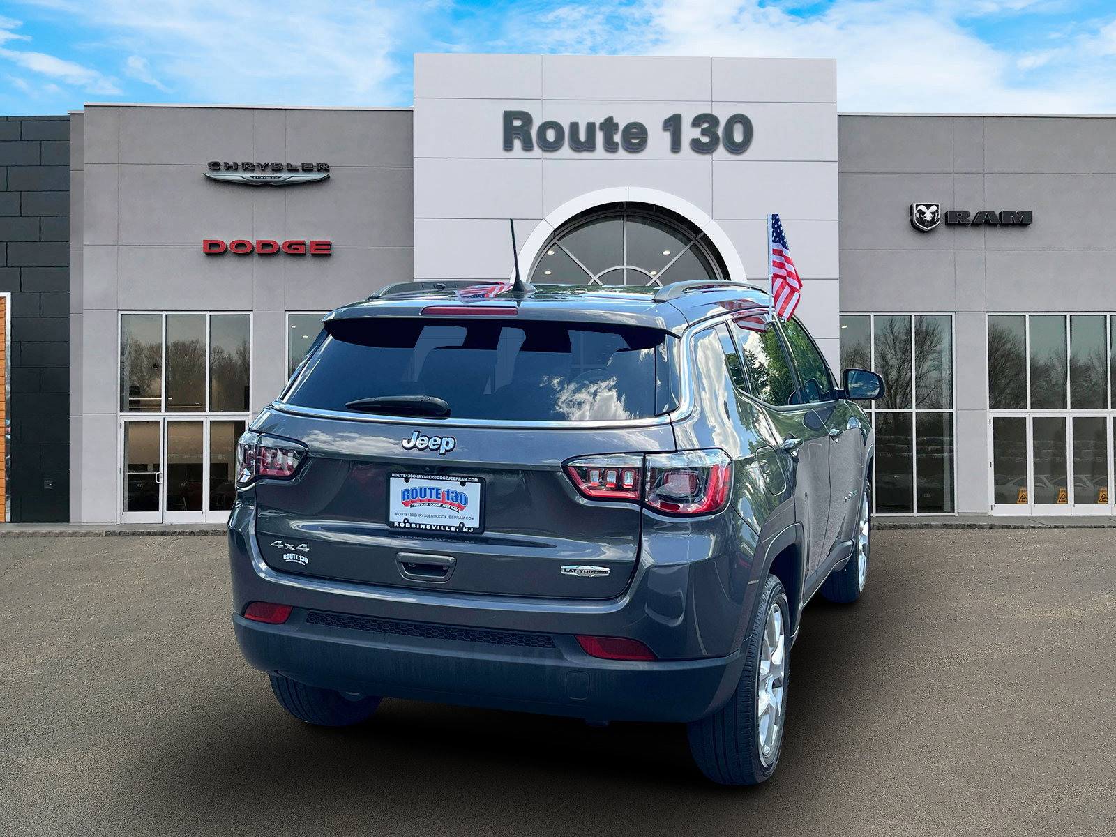 Used 2022 Jeep Compass Latitude AWD/4WD image 4