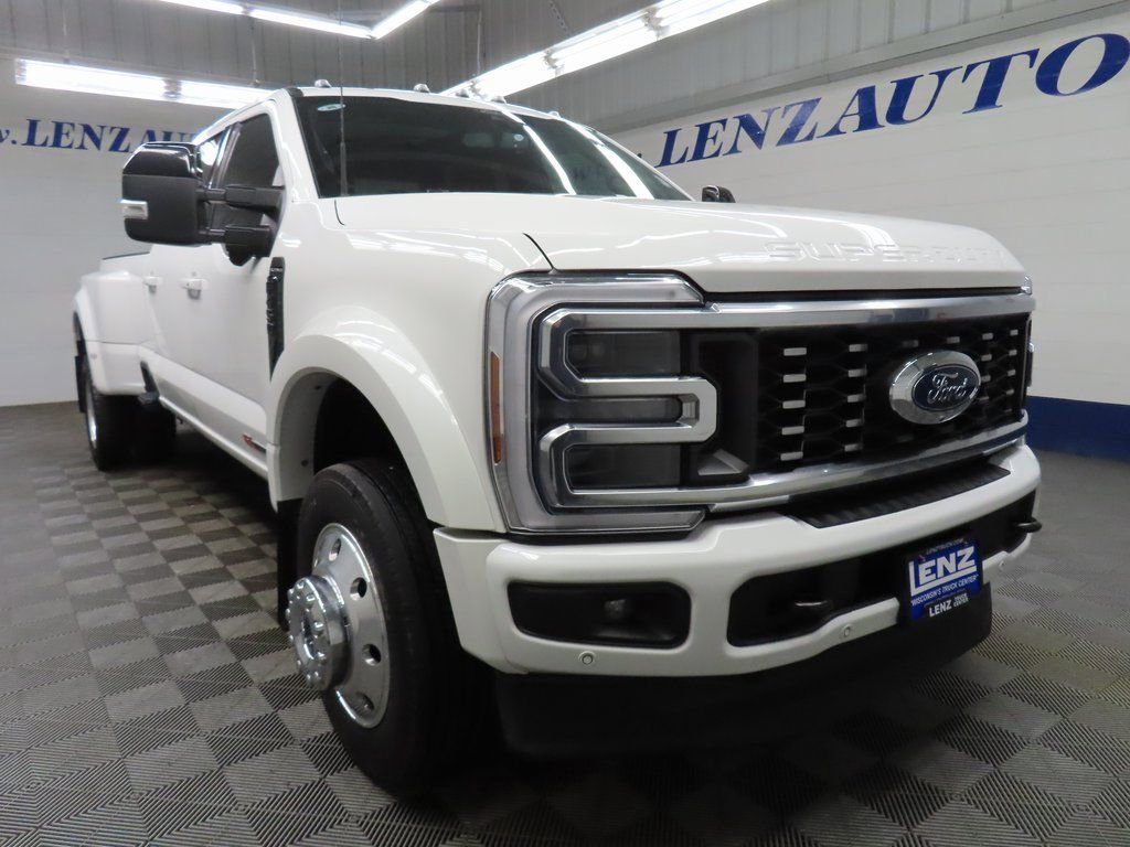 Used 2025 Ford F450 Platinum w/ FX4 Off-Road Package AWD/4WD image 3