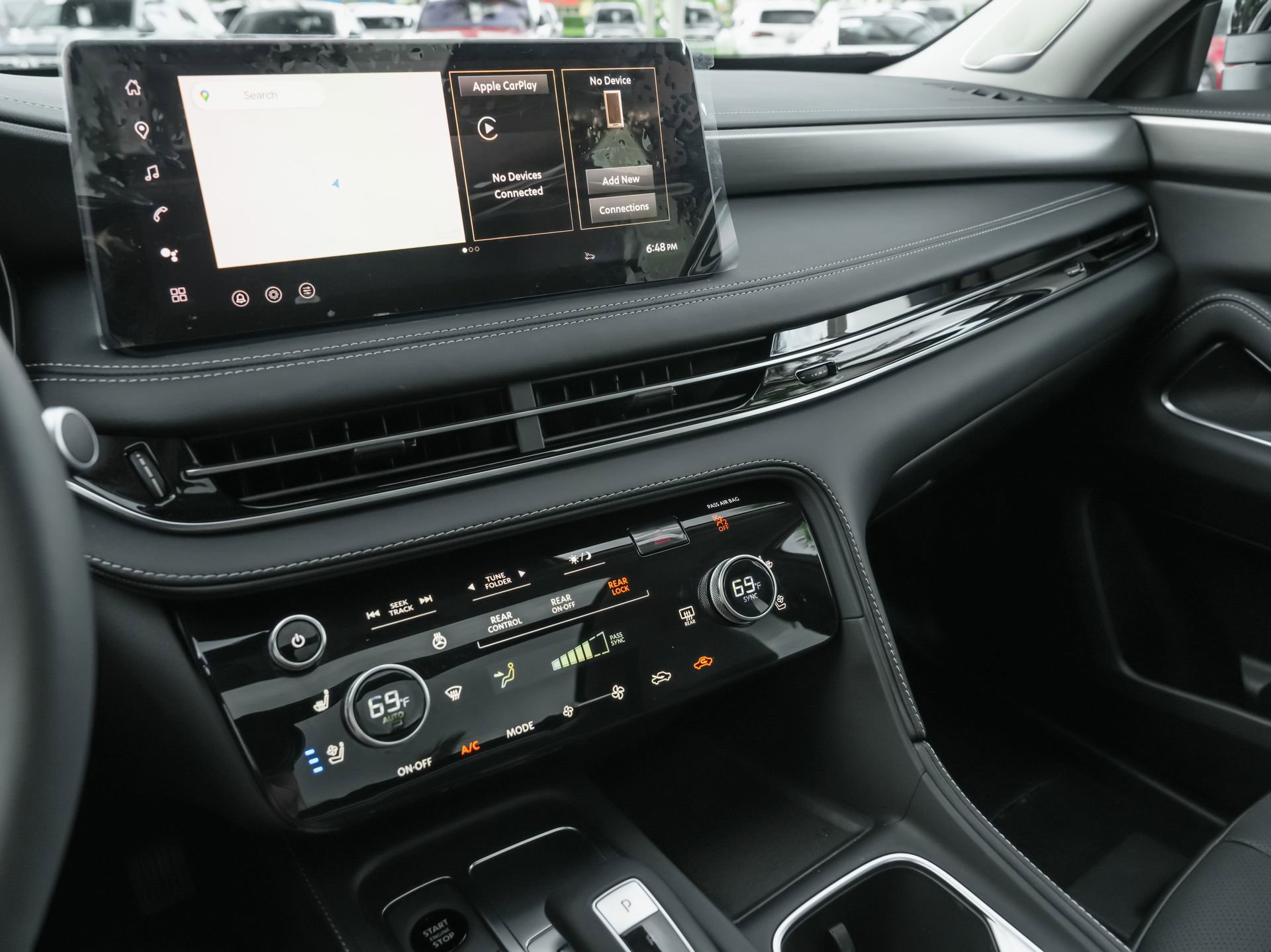 Certified 2026 INFINITI QX60 Luxe w/ Cargo Package FWD image 11