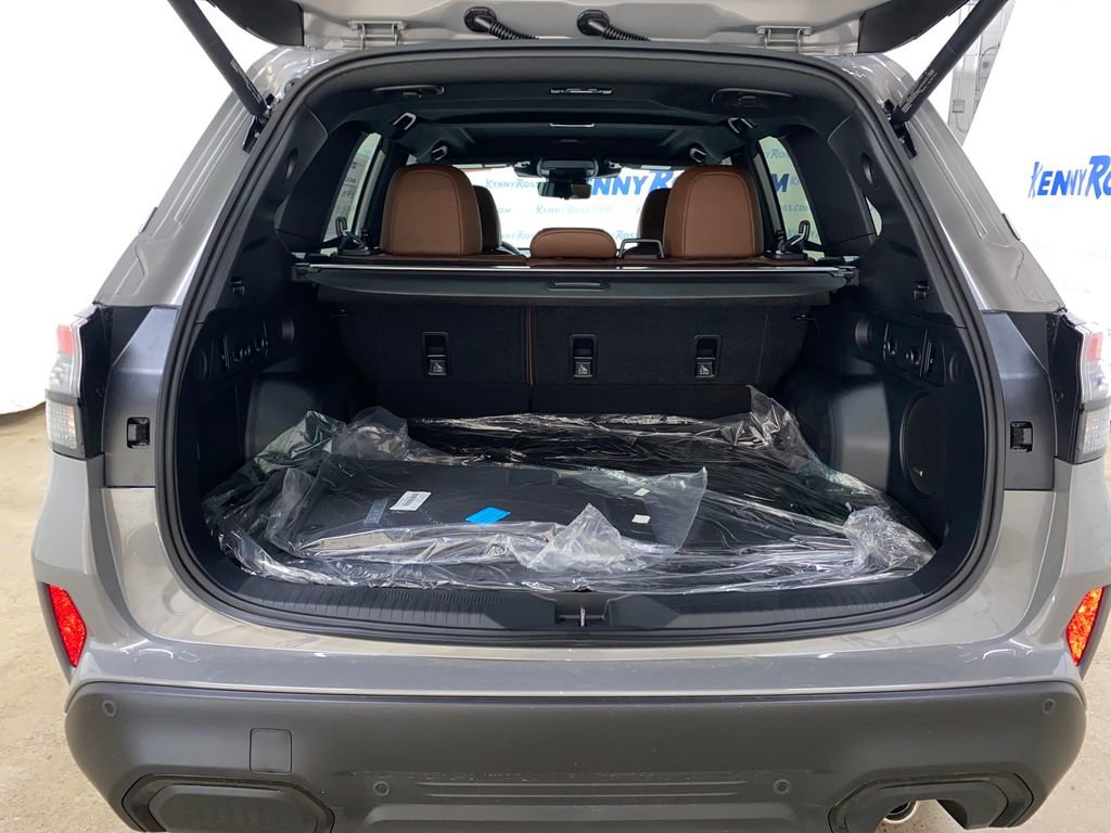 New 2026 Subaru Forester Touring AWD/4WD image 14