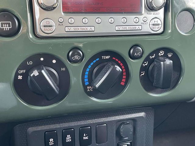 Used 2014 Toyota FJ Cruiser 4WD w/ Upgrade Package image 28