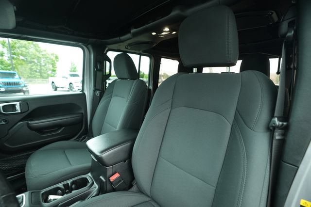 Used 2020 Jeep Wrangler Unlimited Sport AWD/4WD image 39