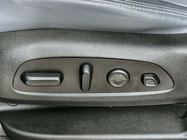 Used 2020 Buick Enclave Premium w/ Sun and Sites Package AWD/4WD image 11