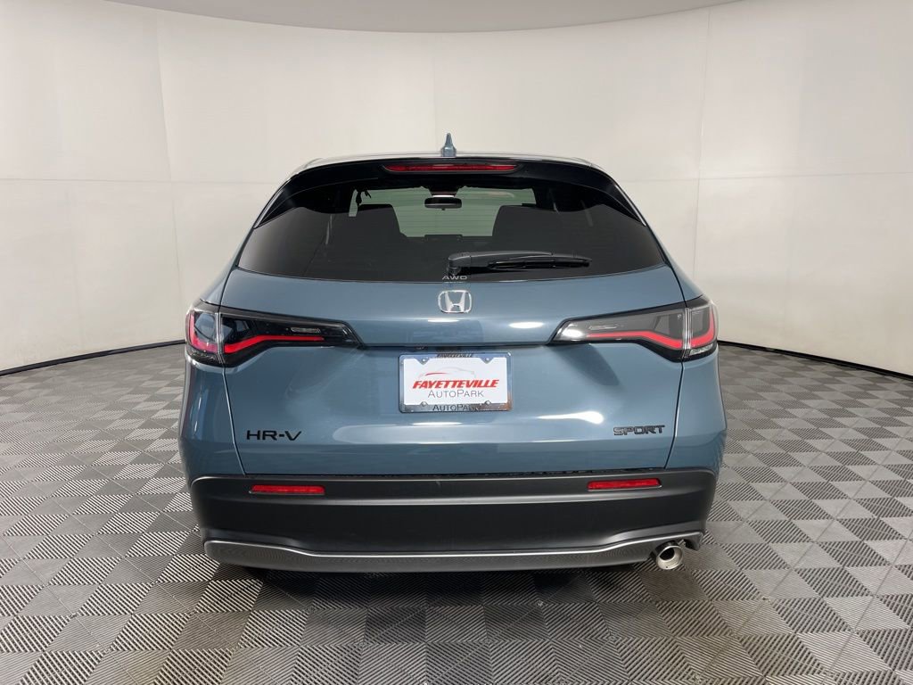 New 2026 Honda HR-V Sport image 4