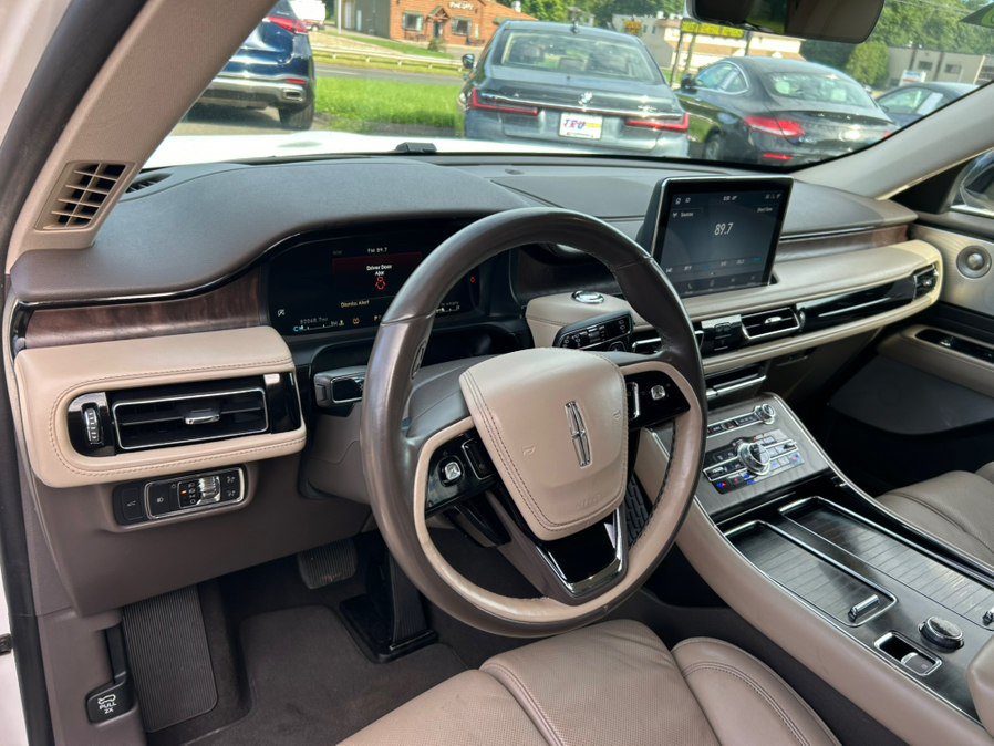 Used 2020 Lincoln Aviator Reserve w/ Equipment Group 202A AWD/4WD image 17