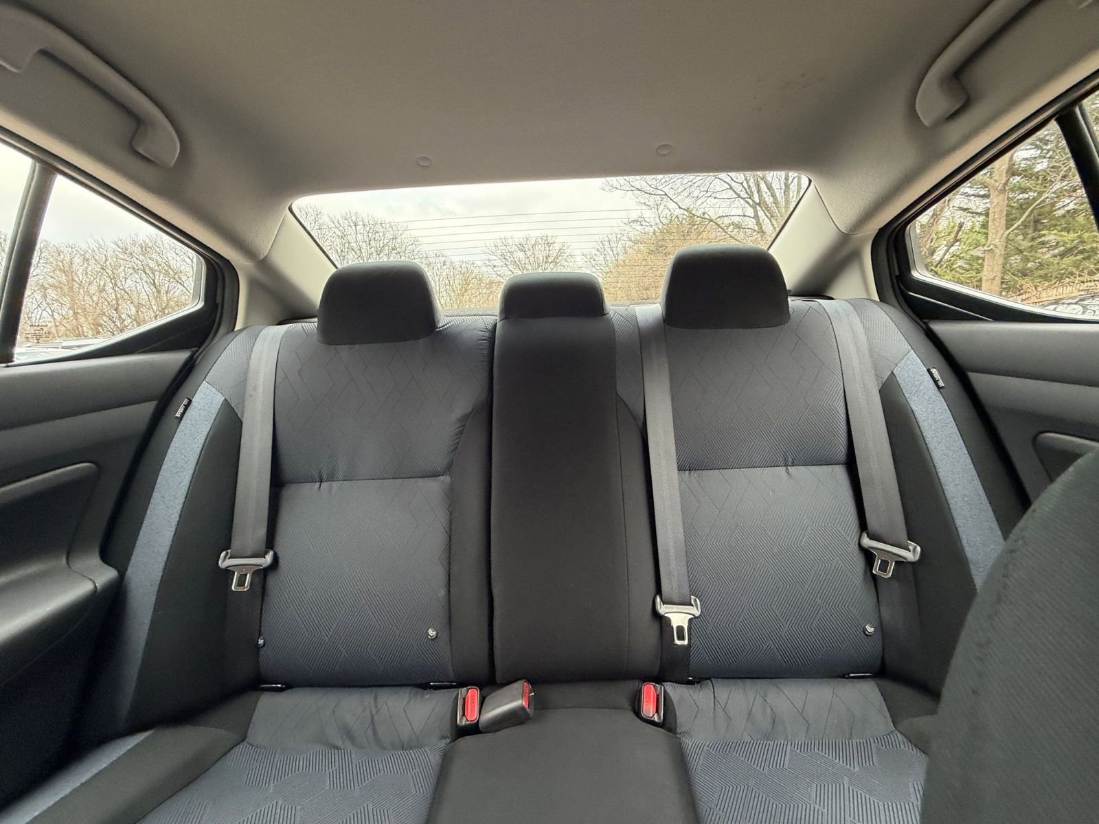 Used 2025 Nissan Versa SV FWD image 36