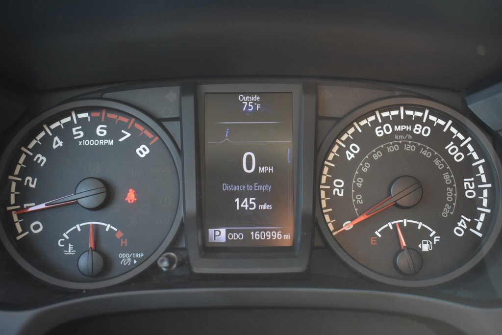 Used 2018 Toyota Tacoma SR AWD/4WD image 12