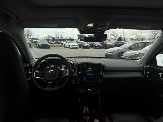 Used 2023 Volvo XC40 B5 Plus w/ Driver Assist Package image 20