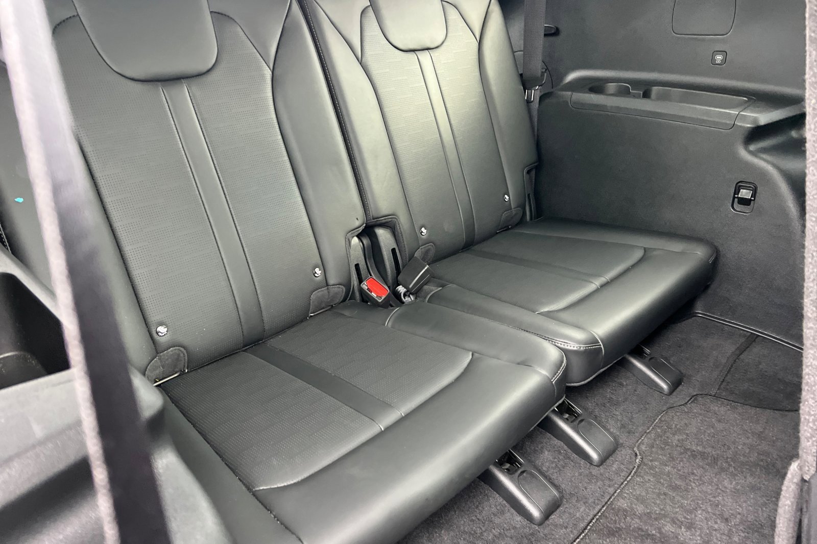 Certified 2025 Kia Sorento S image 18