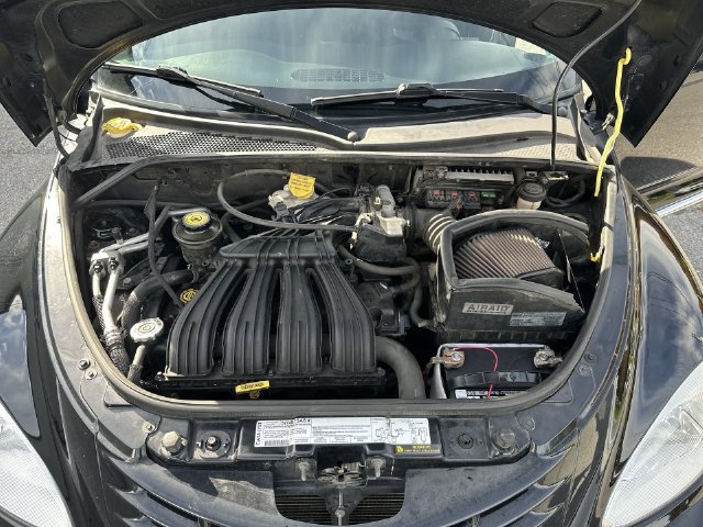 Used 2004 Chrysler PT Cruiser FWD image 26