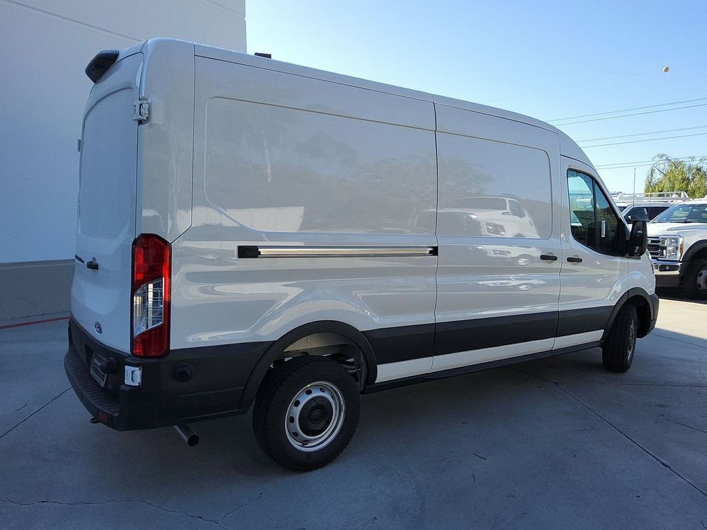 New 2026 Ford Transit 250 148 Medium Roof w/ Load Area Protection Package image 17