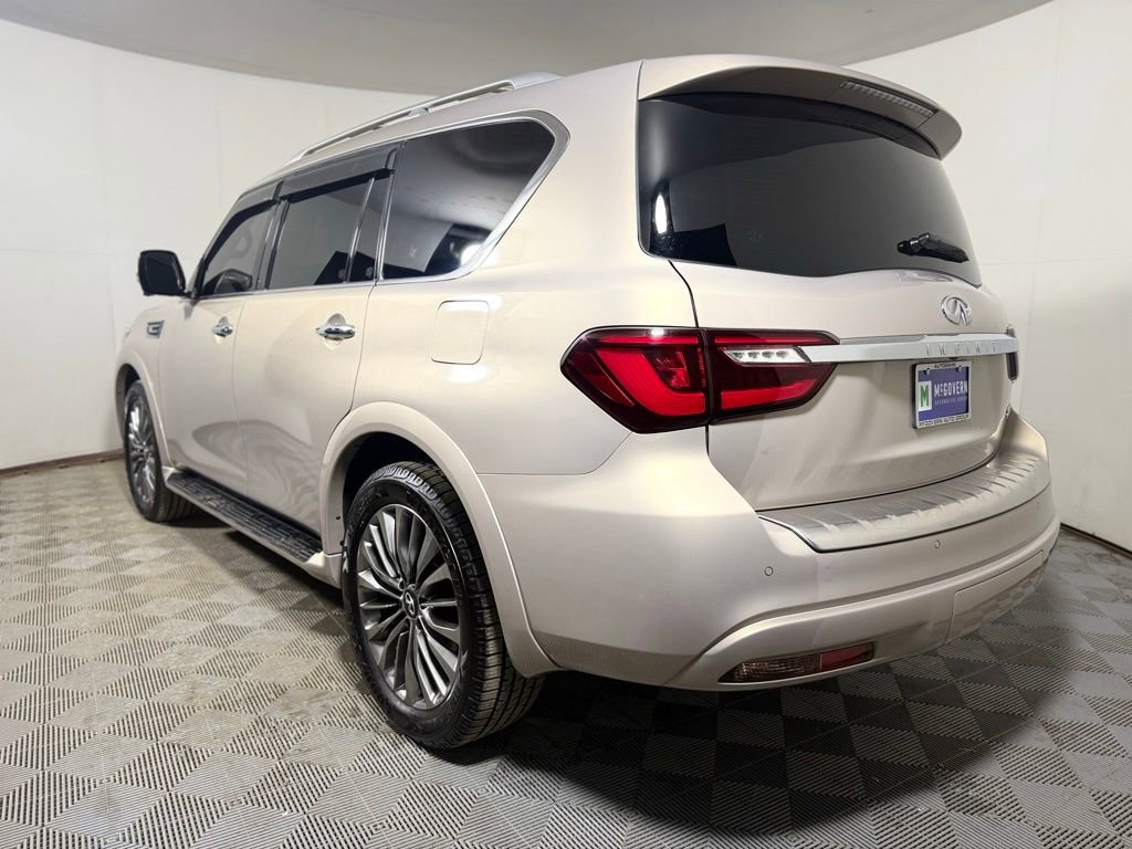 Used 2018 INFINITI QX80 4WD w/ Driver Assistance Package image 4
