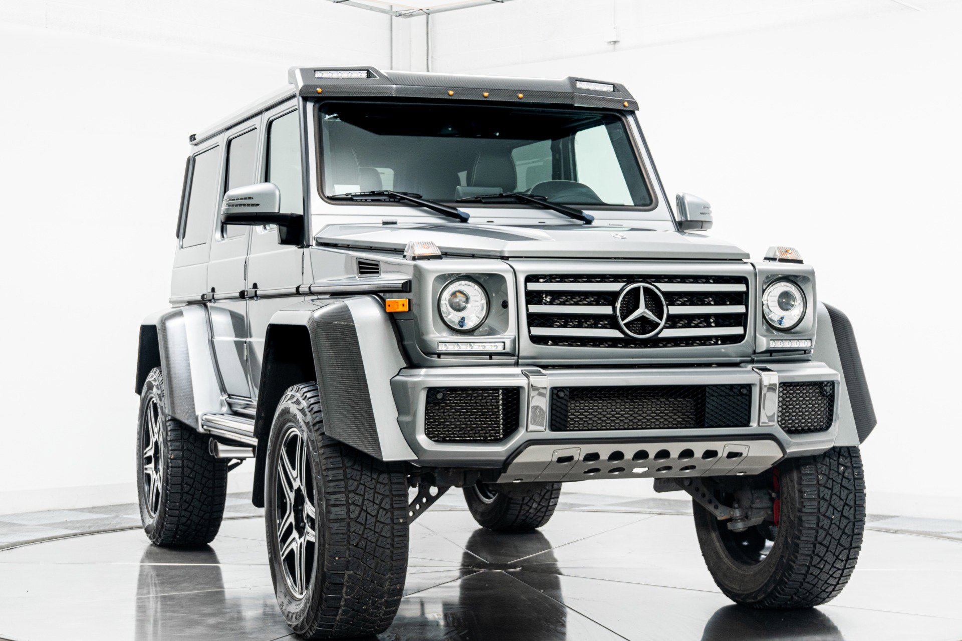 Used 2018 Mercedes-Benz G 550 Squared image 3