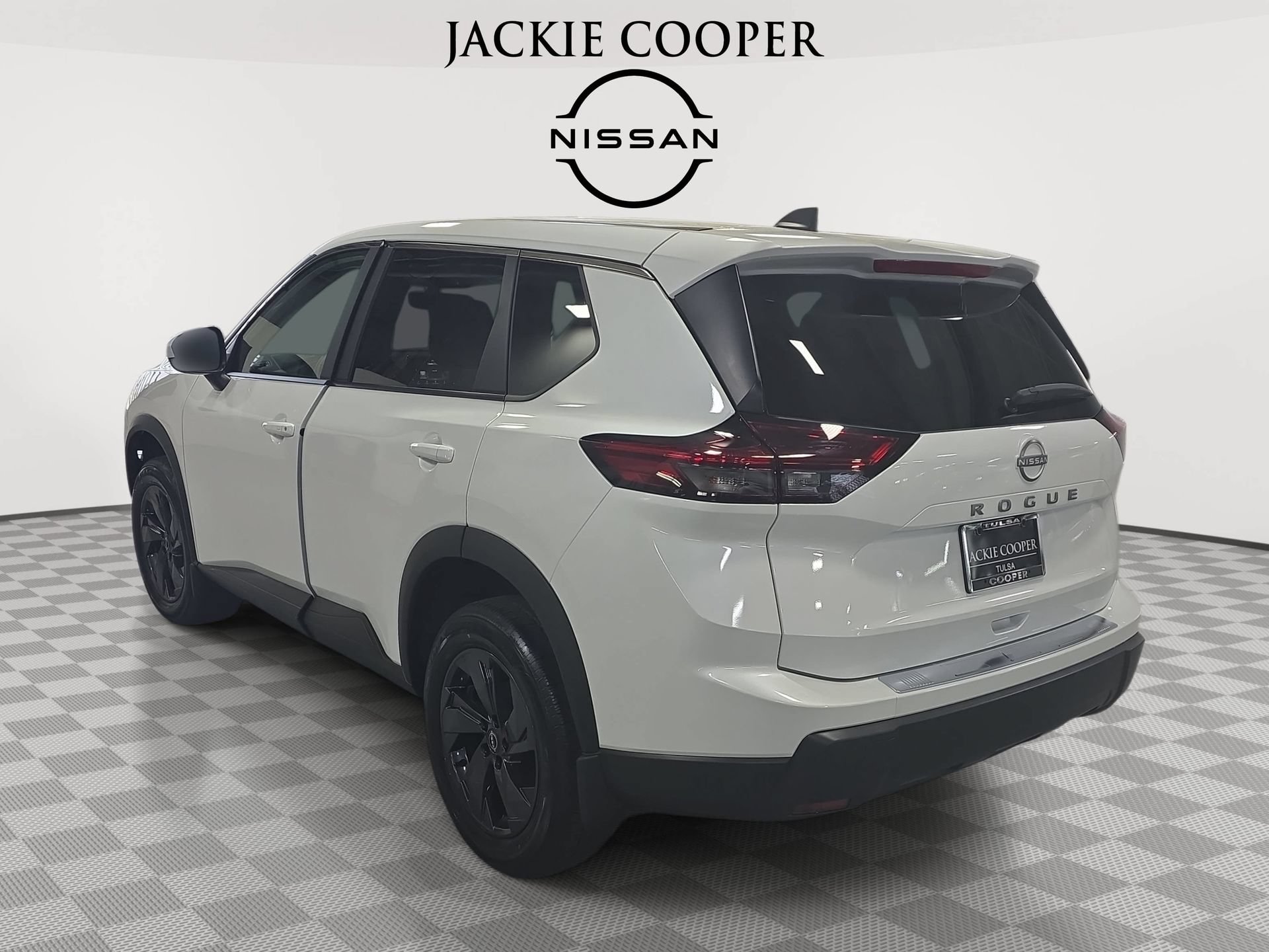 New 2026 Nissan Rogue SV w/ Cold Weather Package FWD image 7