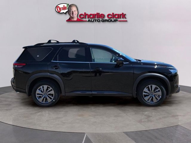 Certified 2025 Nissan Pathfinder SV image 6